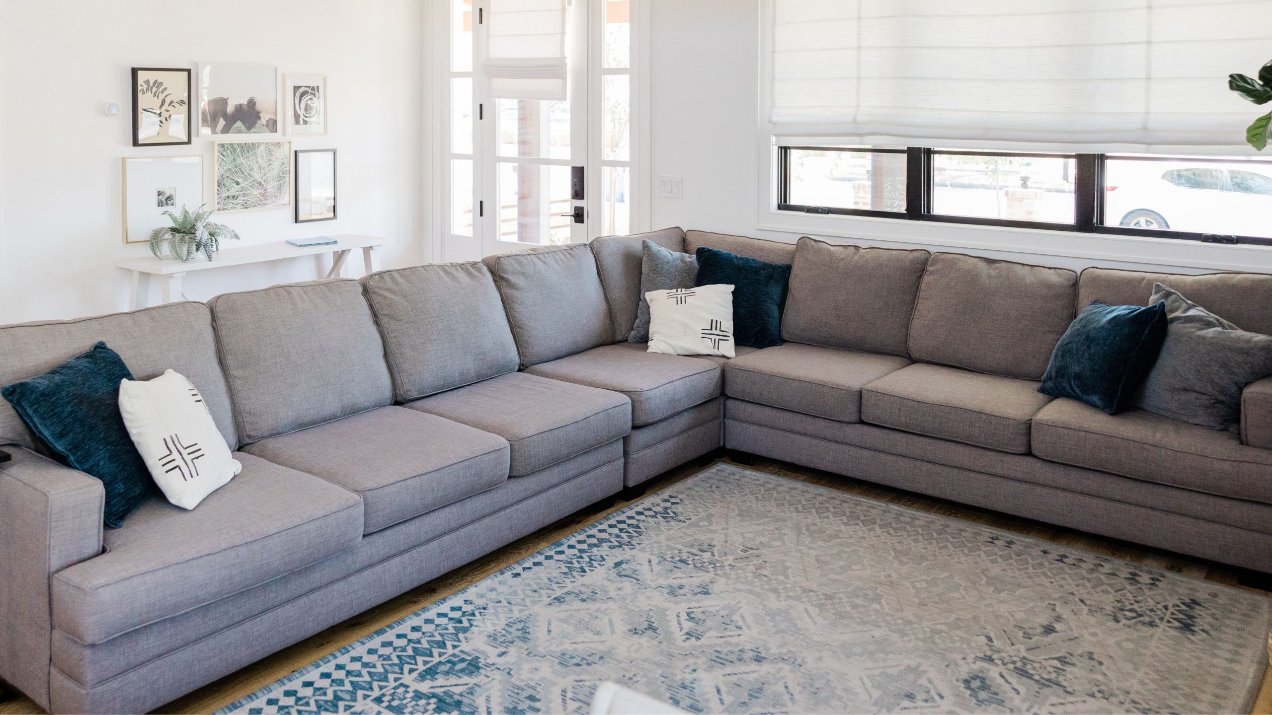 Sofa yang nyaman untuk ruang perawatan pasien di rumah sakit